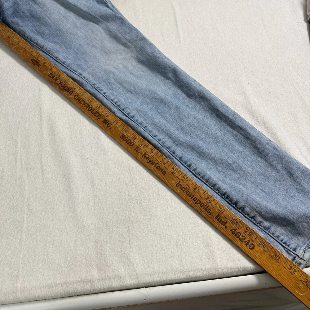 True Religion Jeans Mens 32 Light Blue Rocco Relaxed Skinny Five Pocket Straight